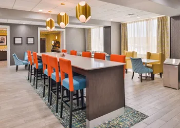 Hampton Inn Emporia hotel thumbnail 7