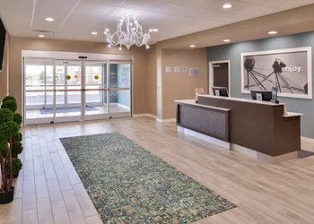Hampton Inn Emporia hotel thumbnail 8