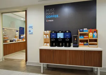 Holiday Inn Express & Suites Owings Mills-Baltimore Area by IHG hotel thumbnail 2