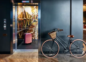 Moxy Denver Cherry Creek hotel thumbnail 2