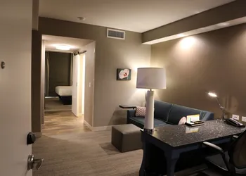 Hilton Garden Inn Austin Airport hotel thumbnail 7