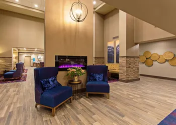 Hampton Inn & Suites Leavenworth hotel thumbnail 2