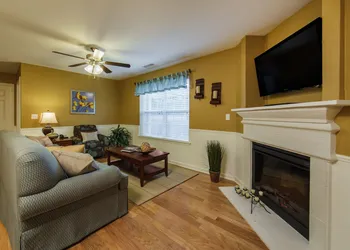 Holiday Inn Club Vacations Holiday Hills Resort Branson by IHG hotel thumbnail 4