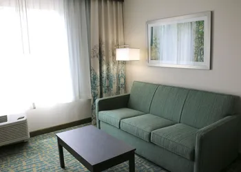 Holiday Inn Express & Suites Hendersonville SE - Flat Rock by IHG hotel thumbnail 4