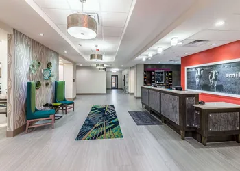 Hampton Inn & Suites Pryor hotel thumbnail 3