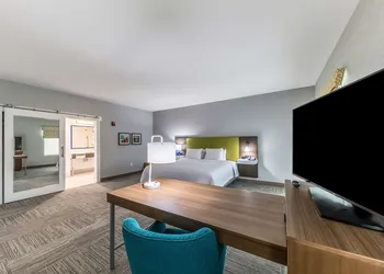 Hampton Inn & Suites Pryor hotel thumbnail 5