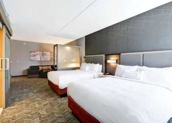 SpringHill Suites by Marriott Cincinnati Blue Ash hotel thumbnail 8