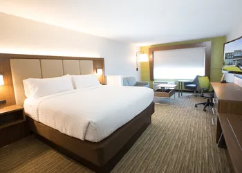 Holiday Inn Express & Suites Greenville S- Piedmont by IHG hotel thumbnail 6