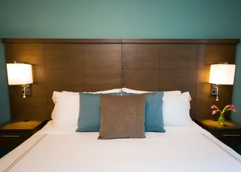 Staybridge Suites Seattle Downtown - Lake Union by IHG hotel thumbnail 3