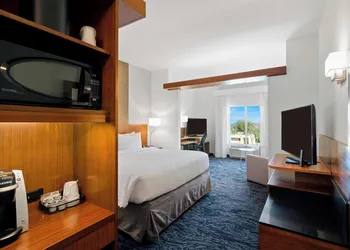 Fairfield Inn & Suites by Marriott St Petersburg North hotel thumbnail 7