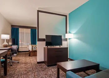 Best Western Plus Executive Residency Elk City hotel thumbnail 4