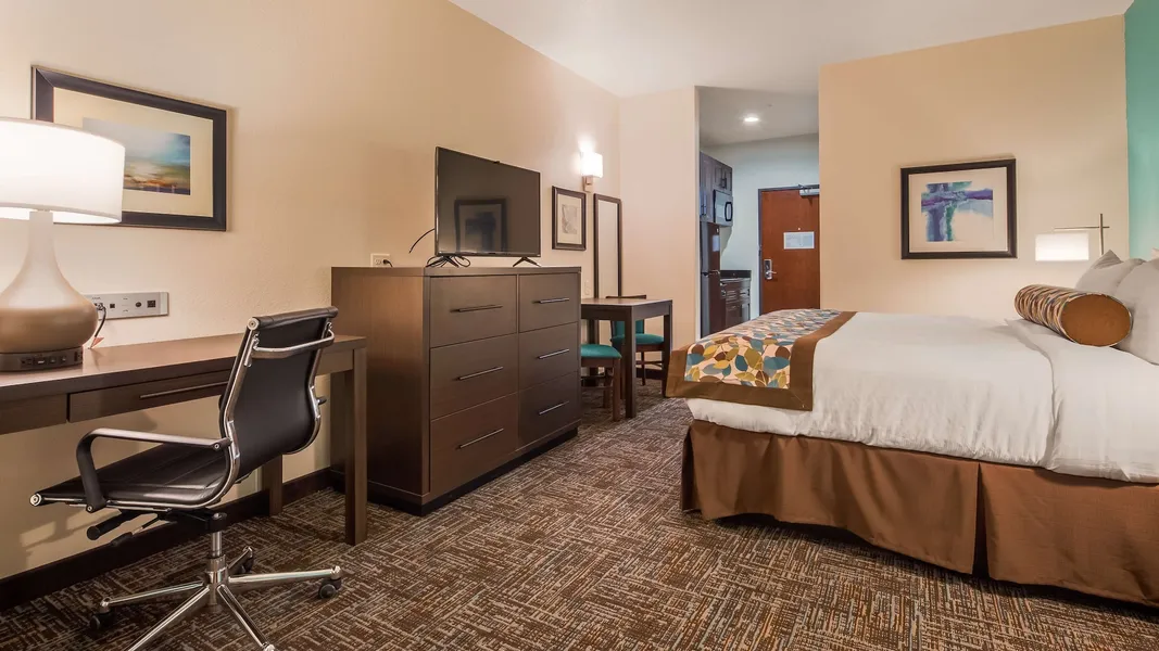 Best Western Plus Executive Residency Elk City hotel detail image 6