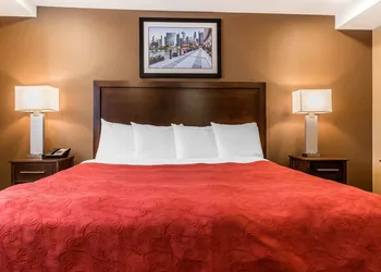 Rodeway Inn Chicago - Evanston hotel thumbnail 6