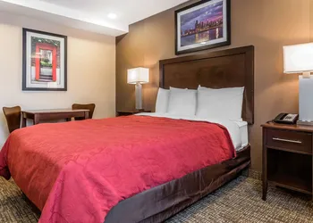 Rodeway Inn Chicago - Evanston hotel thumbnail 7