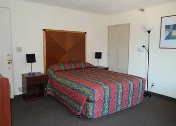 River Park Inn hotel thumbnail 8