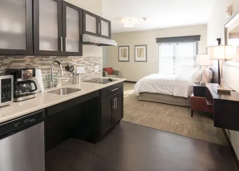 Staybridge Suites Saskatoon - University by IHG hotel thumbnail 8