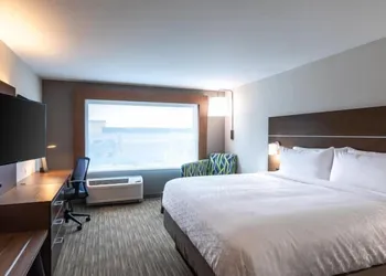 Holiday Inn Express & Suites Gainesville - Lake Lanier Area by IHG hotel thumbnail 7