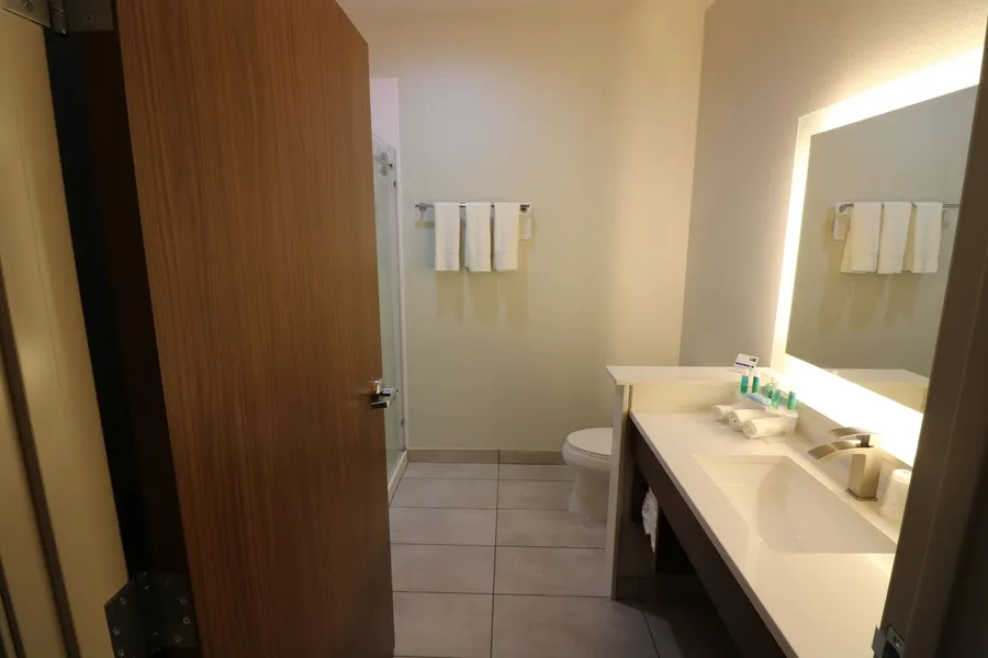 Holiday Inn Express & Suites Coffeyville by IHG hotel detail image 2
