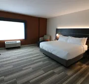 Holiday Inn Express & Suites Coffeyville by IHG hotel detail image 7