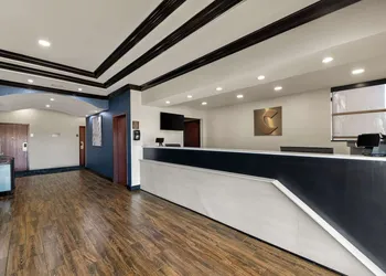 Comfort Inn & Suites Atoka hotel thumbnail 4