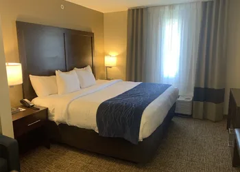 Comfort Inn & Suites Atoka hotel thumbnail 6