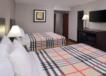 FairBridge Inn Express, Monroe City hotel thumbnail 4