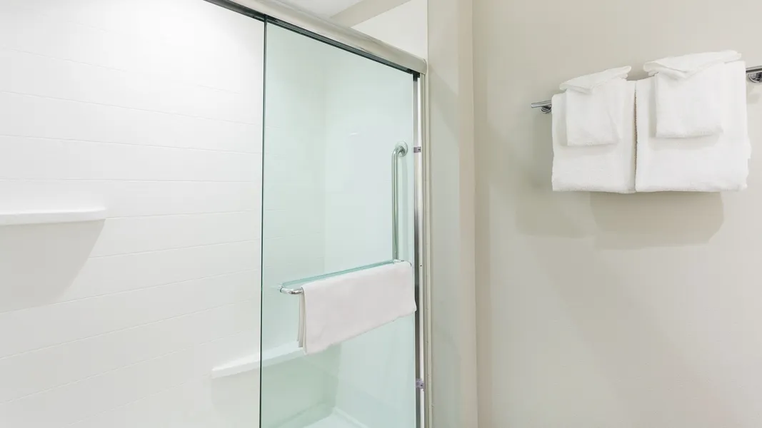 Holiday Inn Express & Suites Panama City Beach - Beachfront by IHG hotel detail image 6