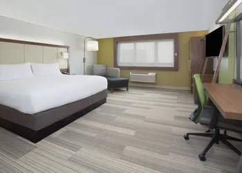 Holiday Inn Express & Suites Hammond by IHG hotel thumbnail 3