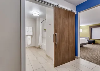 Holiday Inn Express & Suites Hammond by IHG hotel thumbnail 7