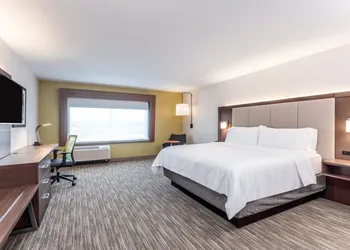 Holiday Inn Express & Suites Hammond by IHG hotel thumbnail 8