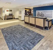 Hampton Inn & Suites Morgantown / University Town Centre hotel detail image 7