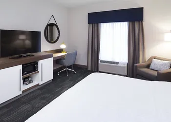 Hampton Inn & Suites Morgantown / University Town Centre hotel thumbnail 8