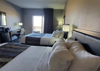 Wingate by Wyndham Page Lake Powell hotel thumbnail 5
