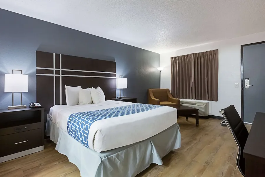 Econo Lodge Lithonia - Atlanta East hotel detail image 6