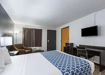 Econo Lodge Lithonia - Atlanta East hotel thumbnail 8