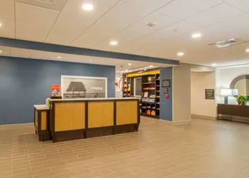 Hampton Inn Crestview South I-10 hotel thumbnail 3