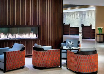 Newark Liberty International Airport Marriott hotel thumbnail 3