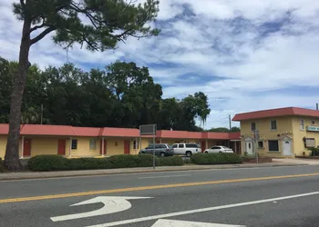 Economy Motel hotel thumbnail 6