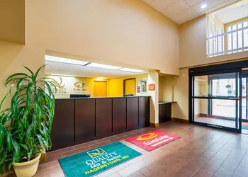 Econo Lodge Hagerstown hotel thumbnail 5