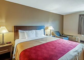 Econo Lodge Hagerstown hotel thumbnail 7