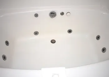 Quality Inn & Suites hotel thumbnail 6