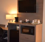 Quality Inn & Suites hotel detail image 7