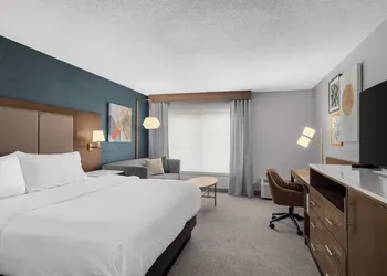 Holiday Inn Coralville Iowa City by IHG hotel thumbnail 6