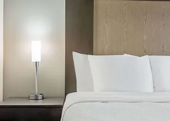 La Quinta Inn & Suites by Wyndham Ponca City hotel thumbnail 6