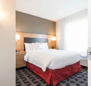 TownePlace Suites by Marriott Edmonton South hotel detail image 4