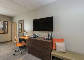 Hotel Saranac Curio Collection By Hilton hotel thumbnail 3