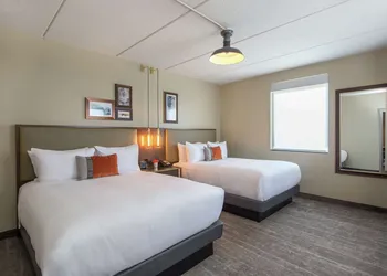 Hotel Saranac Curio Collection By Hilton hotel thumbnail 4