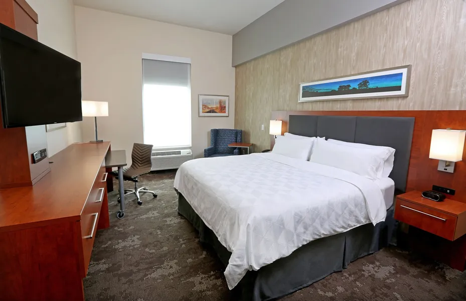 Holiday Inn & Suites Sioux Falls - Airport by IHG hotel detail image 2