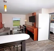 Holiday Inn & Suites Sioux Falls - Airport by IHG hotel detail image 7
