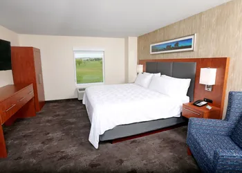 Holiday Inn & Suites Sioux Falls - Airport by IHG hotel thumbnail 8
